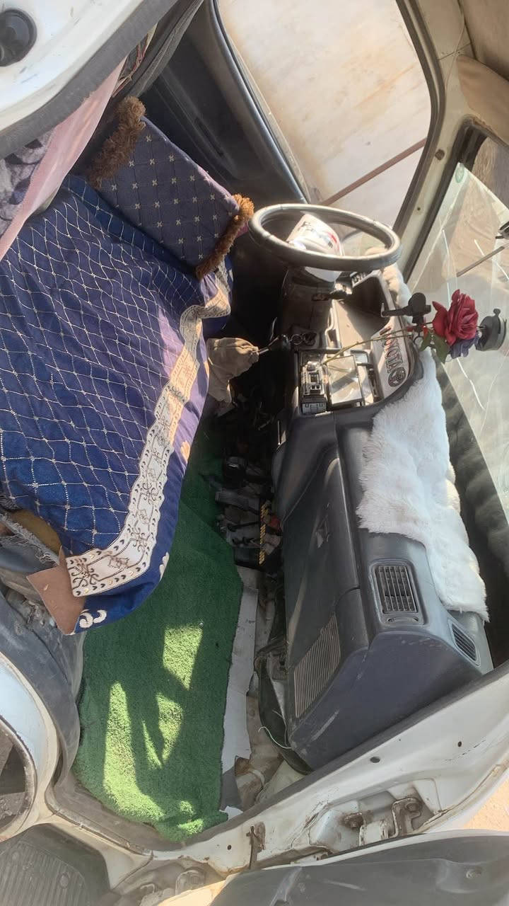 هايسة مديل 1992 محرك ونجي كير عادي رقم كركوك شرط تحويل السيارة مامسجلة بلهيئة ماعليهة غرامات مرورية سنويتهة صاقطة بل19 وصاحبهة يريد تحويل سيارة جاهزة شرط شلعة ونعومة لاتنقيص ولا تبخير صدرهة زين بلكات نوزلات ديلكو فيتبم كلة جديد سيارة سويت عليهة ادامة من دعامية للدعامية لايتات اشاير دشبول يسرة بلاد مو محور سيارة 11راكب 
تايراتهة نضاف كشناتهة بعدهن علبلاد ممدوشمات 

سعر السيارة قفلهة من الاخير     25$.    الي يعجبة السعر يتصل او يراسلني ويدلل ولي ميعجبة لايعلق 
للتواصل ***********
متوفر وتساب المقدادية, ديالى
