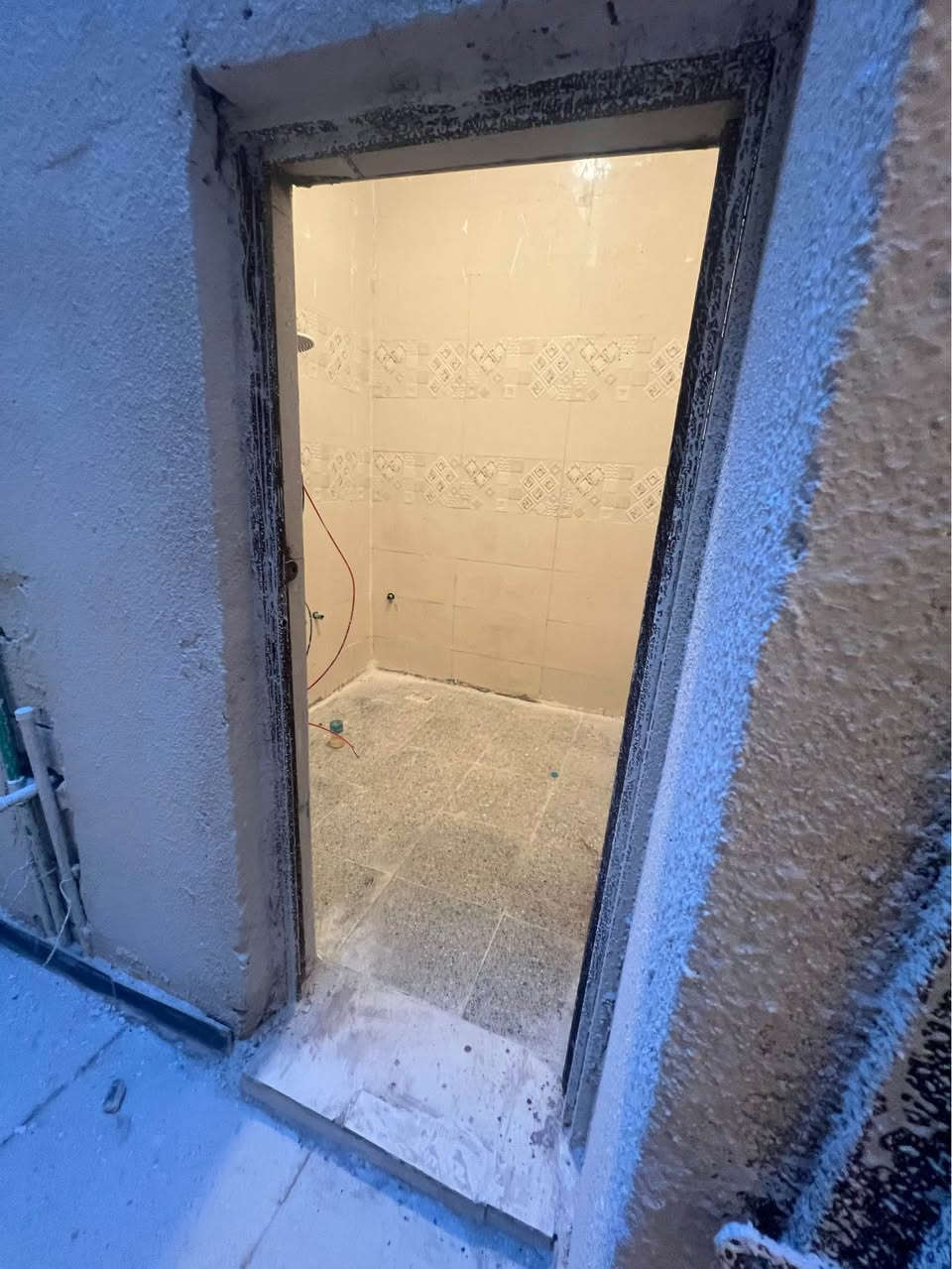 بيت للبيع ١٥٠ متر ألجزيره شارع زين العابدين 
سعر ٧٠ 
*********** البصرة, العراق
