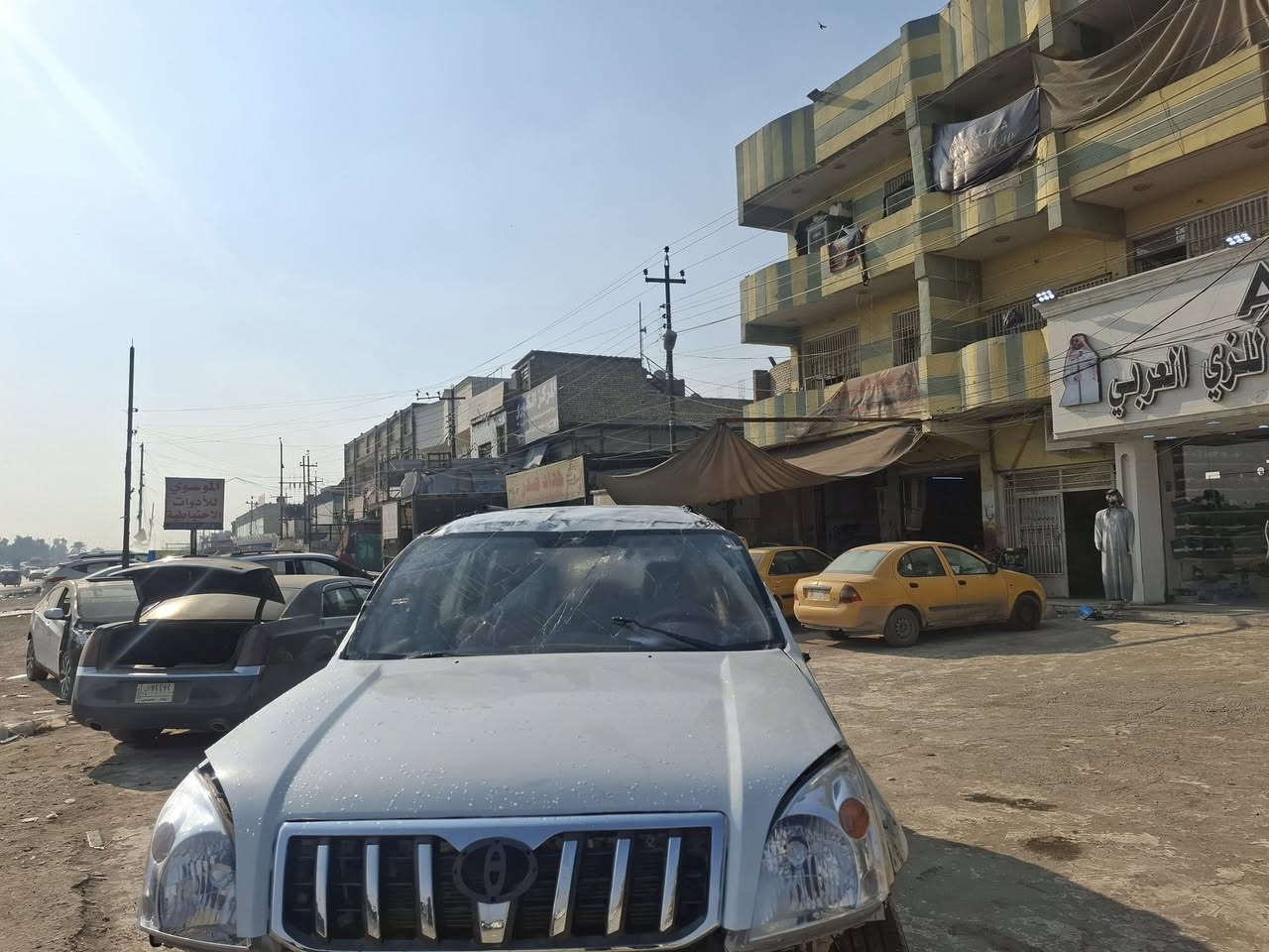 السلام عليك ورحمه الله وبركاتو
برادو مديل 2008رقم بصره 
الماني تحويل مباشر  
مكينه 4سلندر شغاله وتمشي
سابقن مكفوله 
سياره ابيعهه على حادثهه 
حداديه جديده مكان سياره 
بغداد بلديات 
***********
