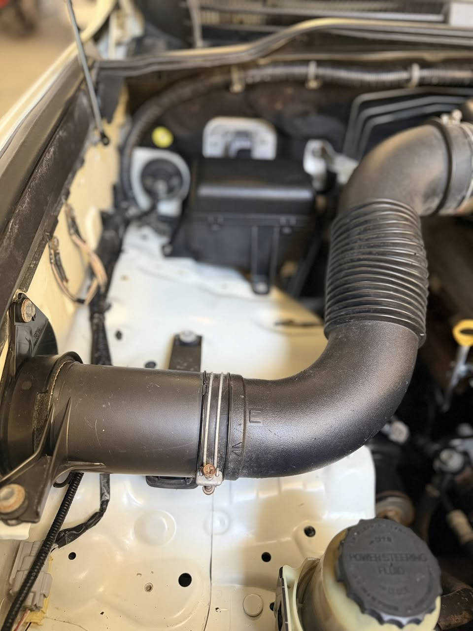 سلام عليكم للبيع لاندكروز 2011 ستينيه اصل رقم بغداد مكفوله كفاله عامه ماشيه163 حقيقي تحويل مباشر فول واحد على واحد  مكان سياره بغداد سعر سياره 340 وبيهه مجال بصيط اي ستفسار اتصل وخادم ***********
