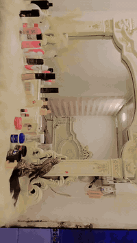 سلام وعليكم غرفة نوم كويتيه مستعمله قليل بعده جديده والله كلش حلوه 6قطع ضخامه مرتبه  محتاج واريد ابيعه وسعر 950وبيه مجال العنوان البصره معقل رقم الهاتف ***********
