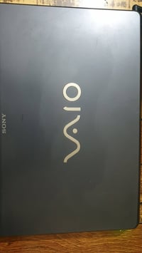 لابتوب سوني للبيع نضافه فول  الهارد ٢٥٠ رام ٤ كارت شاشه داخلي ١ كيكا ك...