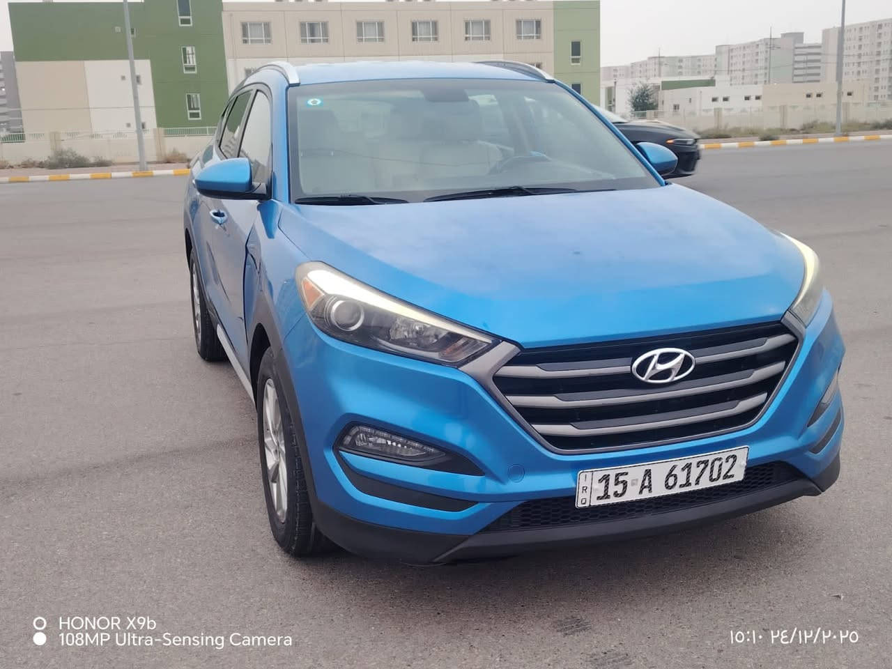 السلام عليكم ورحمة الله وبركاته توسان وارد أمريكي رقم انكليزي  انبار مشروع وطني ٢٠١٨ هزة ورقم جديد داخلة كلين  وبالعراق بيهه بنيد  مبدل  أثر طخة  وبيها طخة الجاملغ الأيمن موضح بالصور مكينة كير صدر كلة جديد تحكم سترين 
كامرة دوارة
كشنات تدفئة
شاشة كبيرة
كشن كهرباء
السيارة جاهزة وتراها يخبل السعر المطلوب ١٤٨ ورقة
مكان السيارة بغداد مجمع بسماية السيارة بأسم صاحب رقم الموبايل *********** َوبيها مجال وتدللون
