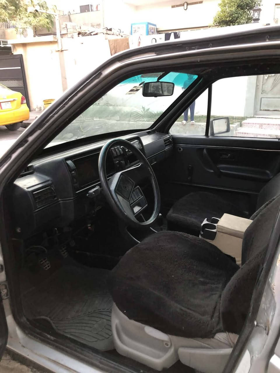 كولف للبيع رقم كركوك موديل 1986بشرط محرك كير تايرات جيد داخل لوك كاهربايات كل شغال سعر25 بي مجال
رقم موبايل ***********
