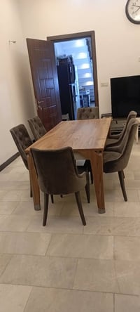 ميز أبو المخزن • ٦ كراسي • حي الجهاد الرفاق