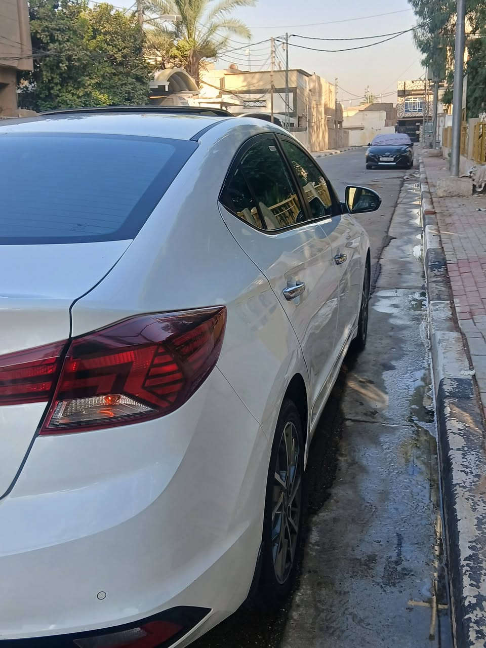 سلام عليكم النترا 2020 خليجي  مكفوله من كلشي فول موصفات مكاني طوريج للاستفسار اتصال ع رقم ***********
