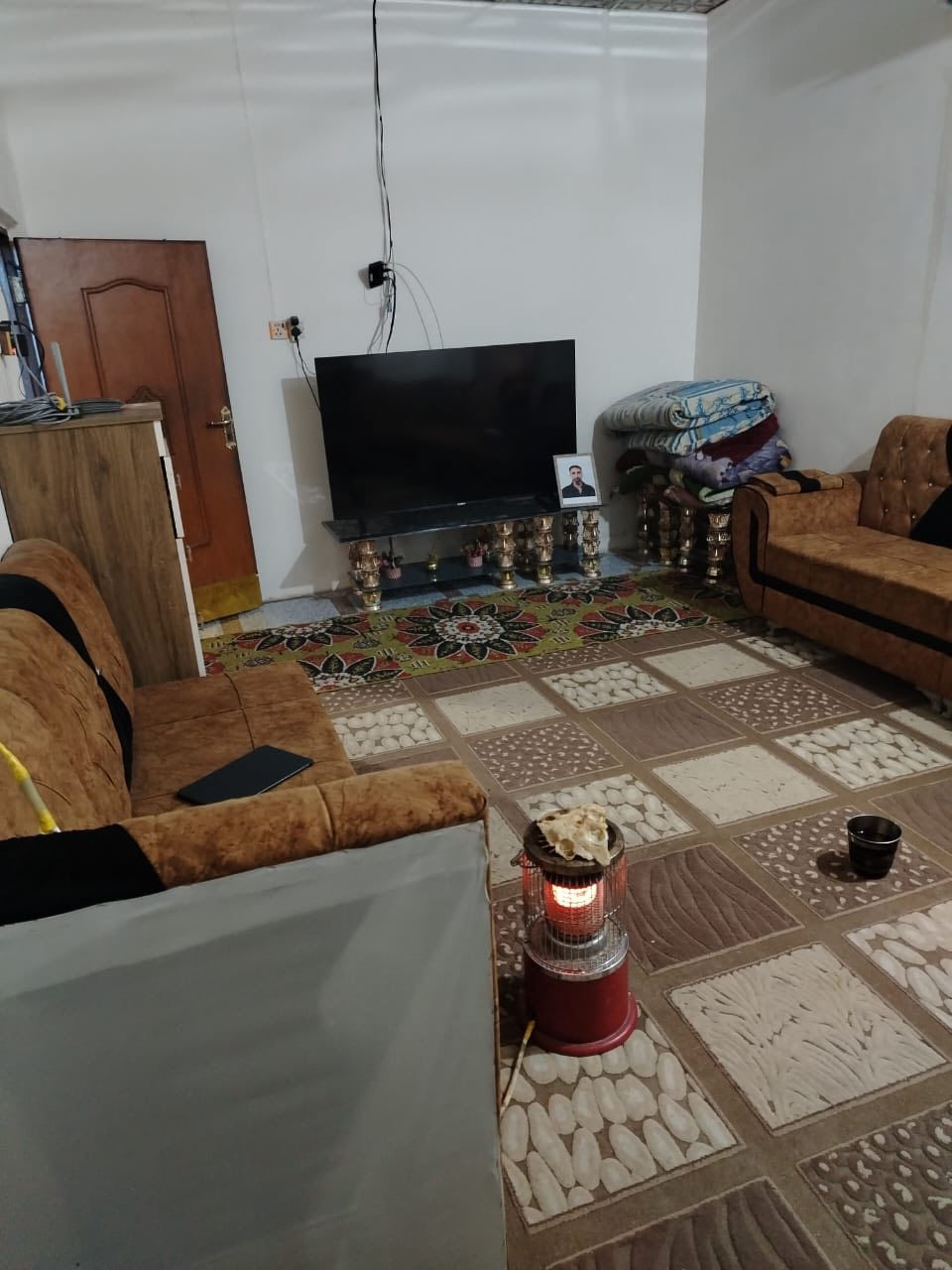 مزرعه للبيع في الشعيبه خلف حي المرتضى مرتسم زراعي بسمي المساحه 10 دونم تحتوي على بيتين سكن مع ديوان خارجي حوالي ٣٥٠ نخله متنوعه وتحتوي على ثلاث جاخور لتربيه العجول وثنين ارتوازيات ماء حلو للتواصل ***********
