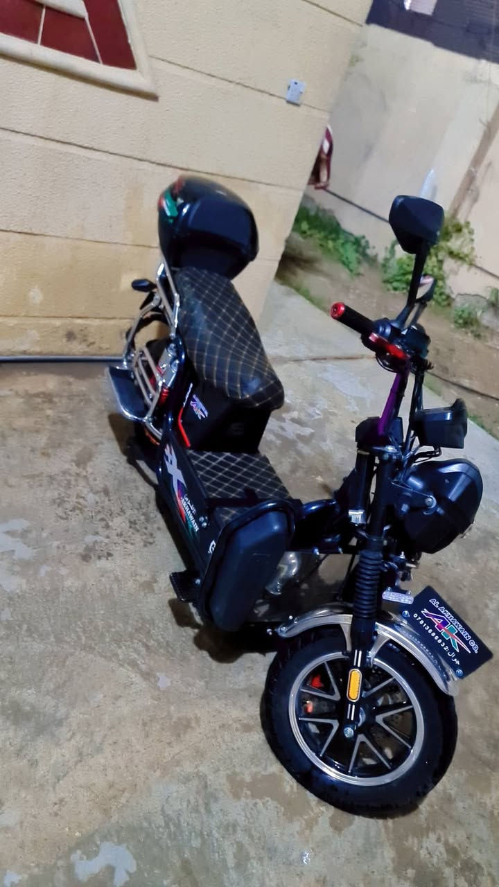 موطور جبلي الخوين موديل ٢٠٢٥ ٦بطاريات بيه نفحه بسيطه سعر ٤٥٠ وبي مجال بسيط مكان فلوجه جبيل ***********

