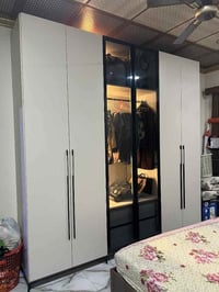 بيت ذهبي • نجارة وألمنيوم • ضمان ٥ سنوات