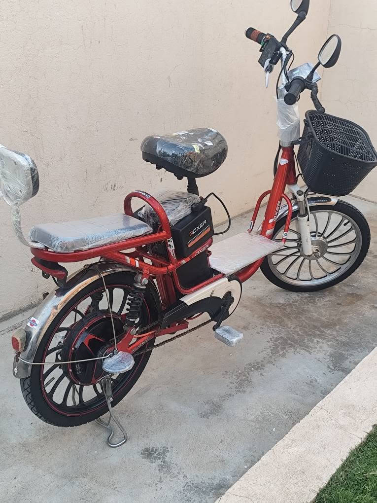 پاسکیل شحن بۆ فرۆشتن مەزبوت بێ کێشە،
 شکاوی پێوە نیە  و جوانە ، حـەجـم گـەورە 
شـەریــکەی <BOXER> وەجبەی ئەسڵی 
مواسـەفاتەکانی:شـەغال چوار پاتری و پاتریەکانی زۆر بێ کێـشەیـەو نەگـۆڕاوە و بیلادی خۆیەتی،سێ گێڕ،بە کۆنتڕۆڵ ئیش ئەکات، دژە دزیـیە واتا کە دەسی بۆببەی دەنگە دەنگ ئـەکـات، دوو دەبڵە،تایەی دواوەو پێشی و بانس  تازەیە.
پاسکیلەکە هەموو شتێکـی بەشـەرتە مـەسـرەفی تیـانیـیە
نـرخی ۱۹۰ هەزارو کەمێ مـعـامەلە شوێـن"چـەمـچەماڵ
ژمارەی تلفون
*********** شمشمل, السليمانية
