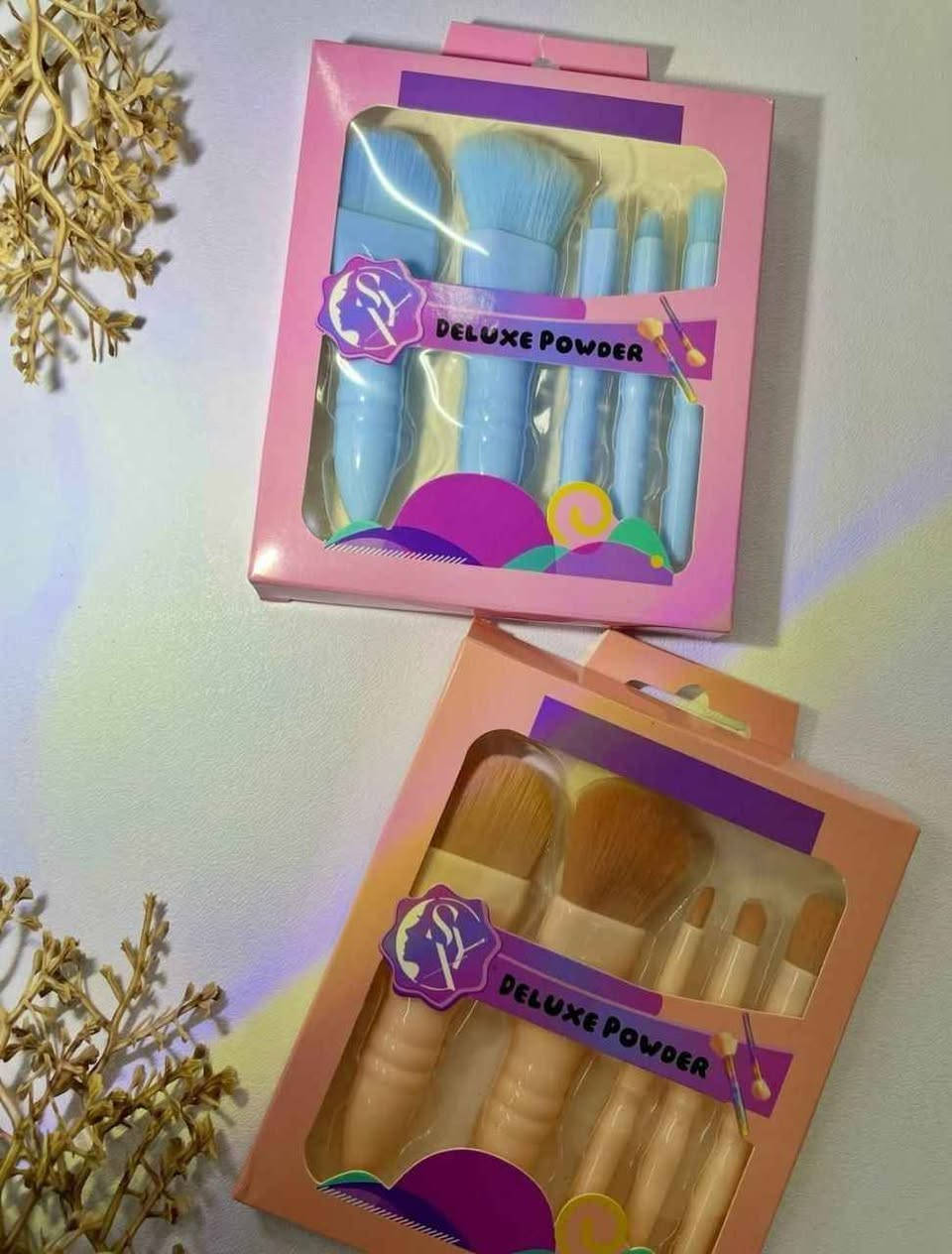 🌸فرش مكياج كيوت🌸
سيت فرشه مني رهيب من ماركة بودرة ديلوكس (الأصلية)🧸

🩷تمتاز هل فرش بشعيرات جدآ قويه وناعمه كللللش كوالتي كلش عالي
اها والحجم صغير ترهم بالجنطة و الطلعات المستعجلة 

🩷سيت فرشة مكياج…🌸
مجموعة من فرش المكياج رائعة لدمج المكياج بصورة طبيعية وسهلة مع لون فريد وجذاب
💞 شعر اصطناعي ناعم عالي الجودة ، يمكن أن يمنحك مكياجًا مثاليًا وخاليًا من العيوب. المقبض من البلاستيك المتين.

💞.استخدام متعدد  وسهل يتكون من مجموعة من الفرش 5 تشمل فرش العيون ، الباودر  ، الظل ، الشفاه وفرش الخدود ، 

💞اختيار هدية مثالي: مثالي للاستخدام الشخصي أو هدية مثالية لأي فرد من أفراد عائلتك أو أصدقائك.هدية حلوة وعملية 
#الاصلي
السعر 7 الاف 
🚘 يوجد خدمة توصيل لجميع محافظات العراق 🚘
#ترند #مكياج #تصويري بغداد, العراق


**إذا كنت صاحب هذا الإعلان وتريد حذفه لأي سبب، رجاءا أرسل رسالة إلى الدعم الفني**