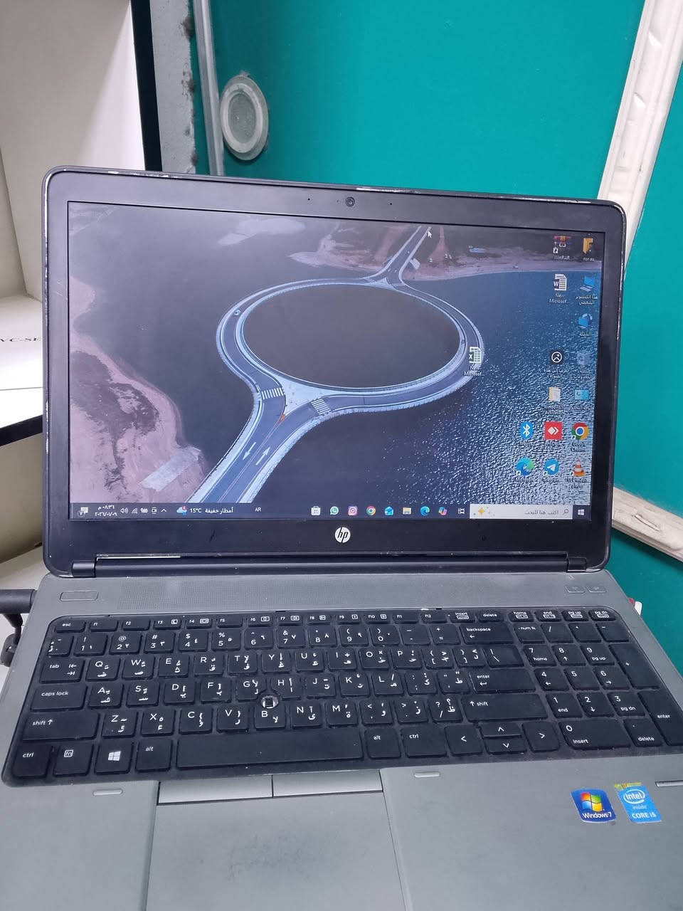 سلام عليكم لابتوب للبيع رام 8 ذاكره 256 نضيفه سعره 130 مكاني بغداد العبيدي ***********
