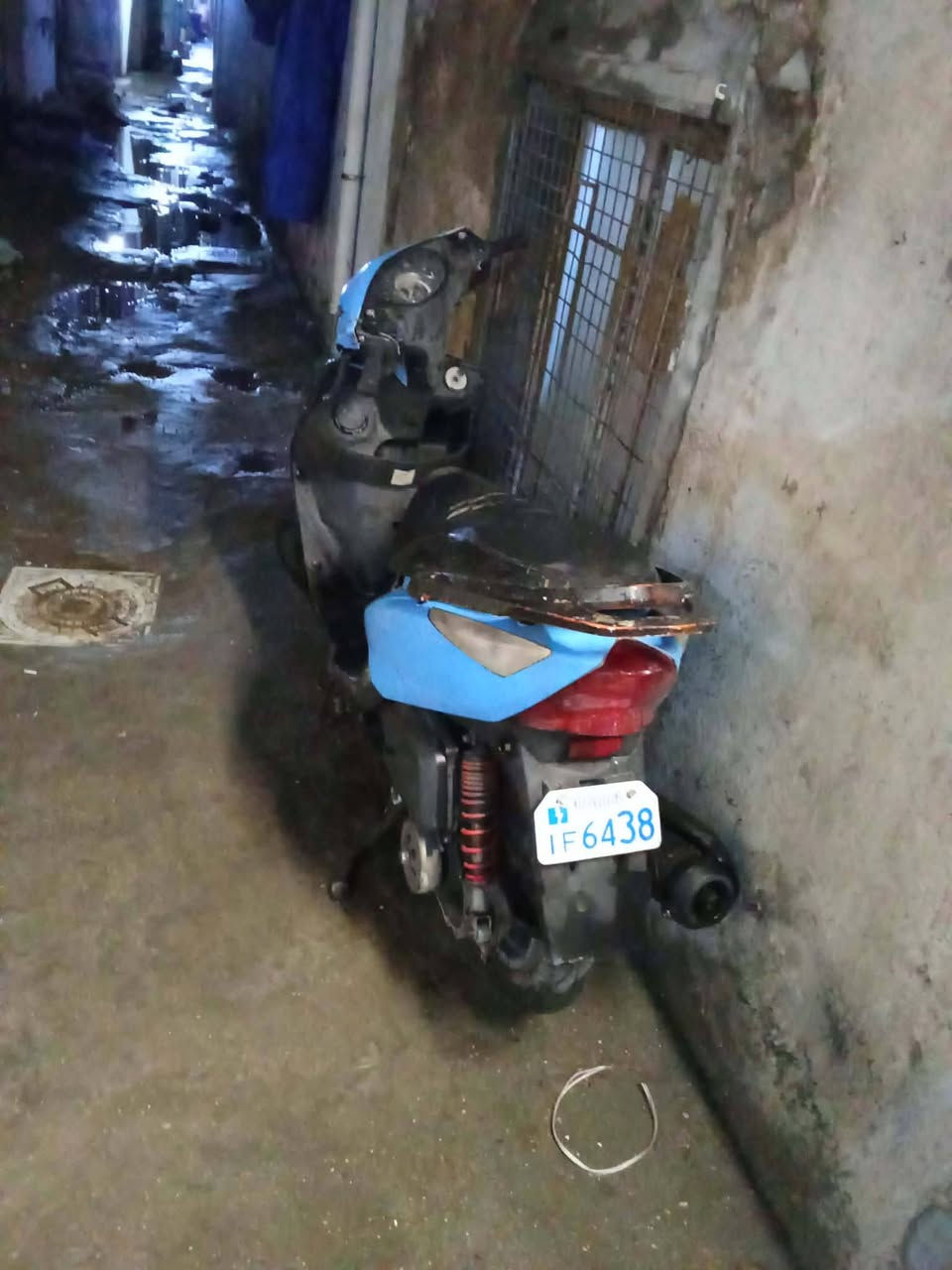 السلام عليكم للبيع ثعلب محرك بلادي خرسه الدراجه كهربائيات كوله شغاله شلعه ومعدل فول دشبول شغال نضيفه محرك مكفول واخرسه نقص قبق هندر نكره سلف السعر 375 وبيه مجال بسيط مكاني بل اعظميه نهايه شارع عمر ***********
