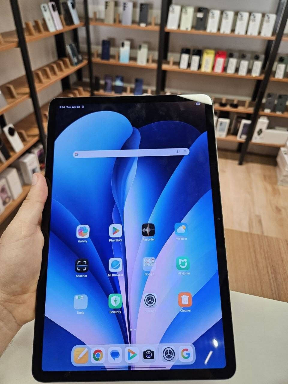 Redmi pad pro 
Ram 8 gb
Storage 256 gb
Snapdragon 7s gen 3
زۆر پاک و خاوێنە هیچ شوختی نییە
ئەشیای هەمووی لەگەڵە
جهاز کلش نضيف ما بيها شخط
مع کامل ملحقات
سعر ٣١٥،٠٠٠ السليمانية, العراق


**إذا كنت صاحب هذا الإعلان وتريد حذفه لأي سبب، رجاءا أرسل رسالة إلى الدعم الفني**