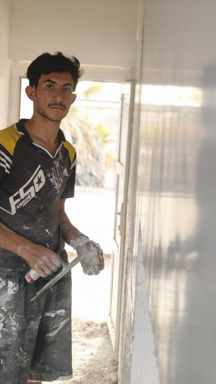 سلام عليكم  يوجد كادر لبخ جص من الموصل شقل مضبوط ونضيف على خيط ولوزان  يتكون من خمسه صطوات وخمس عمال  نبات بنفس الموقع. ومن الله توفيق أن شاء الله.  ***********وتساب   ***********  تصال
