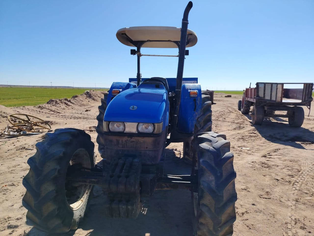 نيو هولند 2015
حجم 80 للبيع مكفوله
 *********** 
***********
