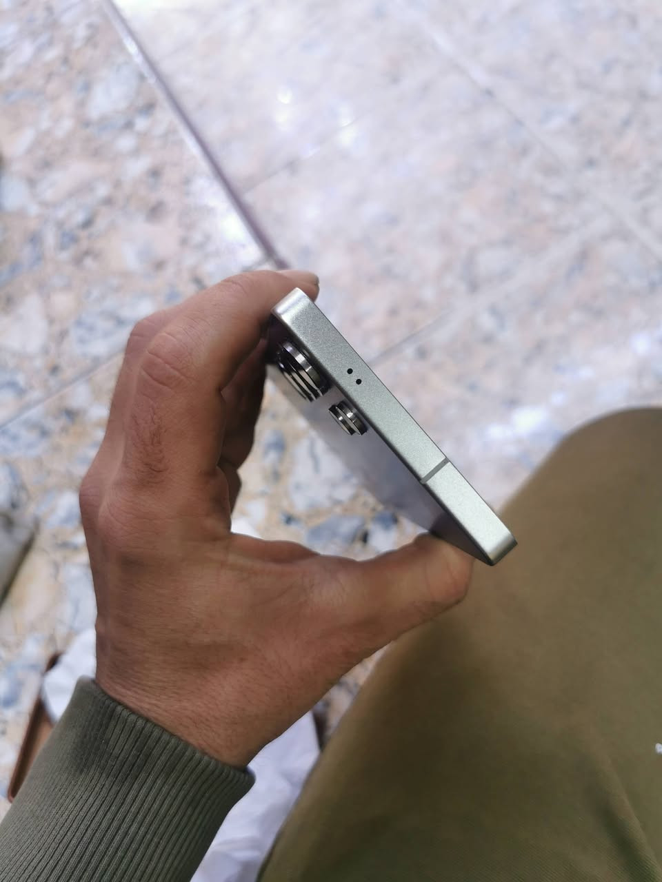 سامسونج اس ٢٥ الترا ذاكره ٢٥٦
نضيف ١٠٠% ويا كارتونه وكيبل
سعر ١١٥٠ وبي مجال اذا عندك مراوس ايفون ١٣ برو ماكس 
مكاني الزعفرانيه
***********
