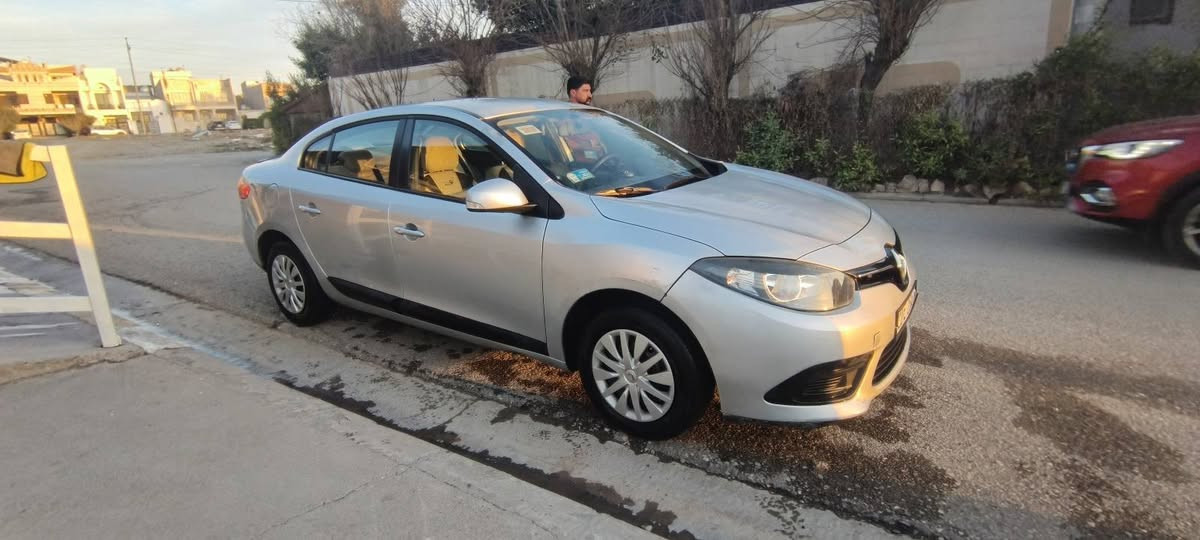 ڕینۆ فلۆنس ٢٠١٦ هەڵە نەبم ٣ پارچە و هەندێ ساردی هەیە گێڕو مەکینەی بیلاد نیسان سێنترا گێڕو مەکینەی تازە گۆڕاوە تەنها بۆ گۆڕینەوە *********** أربيل, العراق
