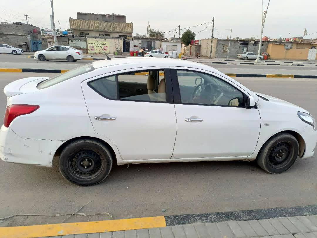 نيسان هندي 2021ام البليته الزركه مجفيه صبغ وتعديل بس قماره مبدل باب السايق ومداكر اماميه وبنيد مكينه وكير كفاله حداديه حلوه تبريد ثلج سنويه بعدلها 8اشهر وتنتهي مكان السياره بغداد شارع فلسطين سعر السياره 78وبيهامجال بسيط للستفسار ***********
