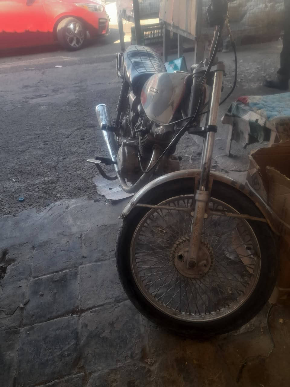 السلام عليكم موطور للبيع شغال
ب 225 وبي مجال والمو شراي لا إتعبني 
هاذه رقمي *********** ويرهم مراوس 
مكاني بلد
