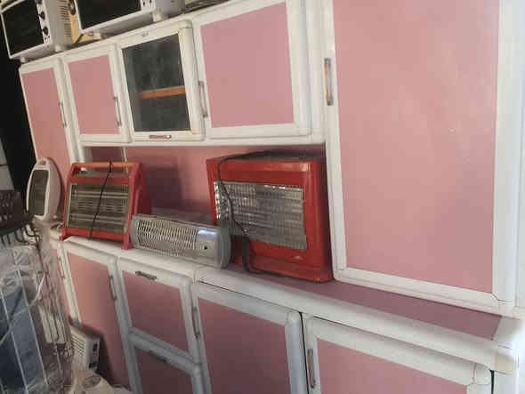 كاونترات الالمنيوم مترين ونص
بدون سنك 
السعر ٣٢٥ الف
موقعنا الزبيدية شارع 20 مجمع الكرار 
للاثاث المنزلية المستخدمة
للاستفسار الاتصال 
***********
***********
