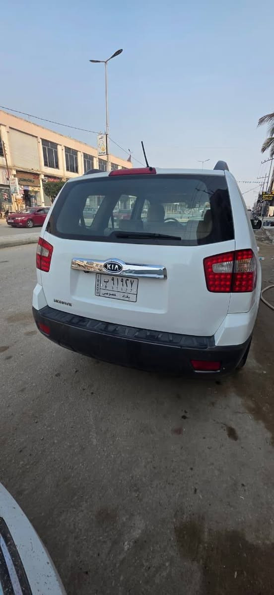 السلام عليكم كيا مهافي ٢٠١١ فول مواصفات ١/١
ماشيه ١٤٤ الف كيلو متر رقم بغداد مداور 
صبغ باب ايمن فقط مكان السيارة السماوه

للاستفسار على الرقم ***********

