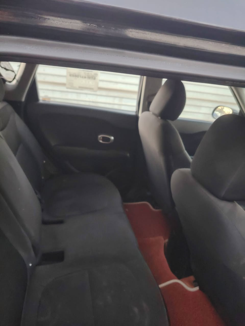 سلام عليكم صول للبيع ٢٠١٥ أمركي مكينه ٢٠٠٠ بيه بس جماغ أمامي يم السدر وبيه ملاحضات بصيطه الباقي كفاله مكانه بابل الهاتف ***********
