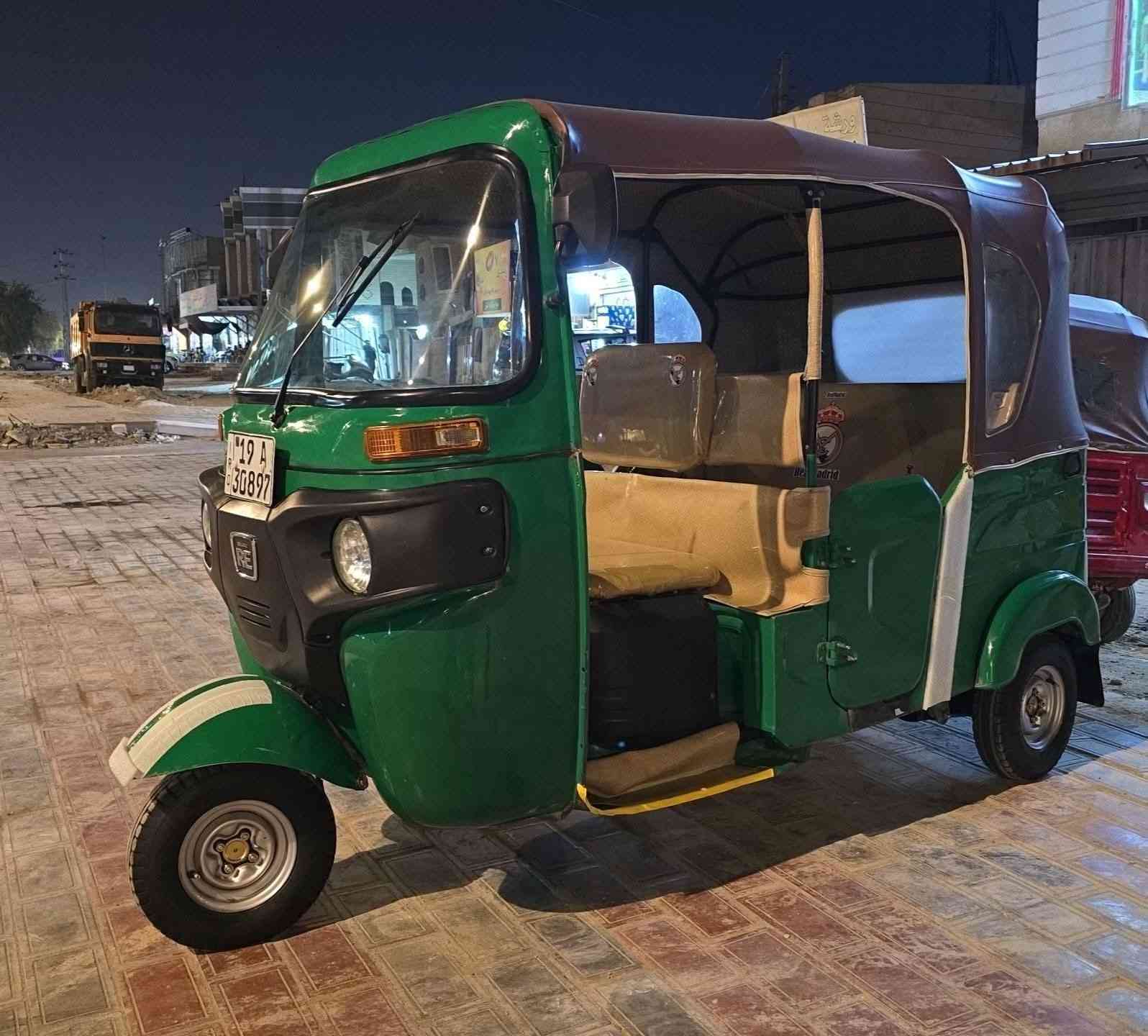 تكتك بجاج 22 شهر 10 رقم وسنويه انكليزي هزه جديده صبغ لغد بدون داخل واشويه يم بك لايت محرك مكفول السعر قفل 🔐 200/8 اتصال فقط ***********مكاني كربلاء 🖤
