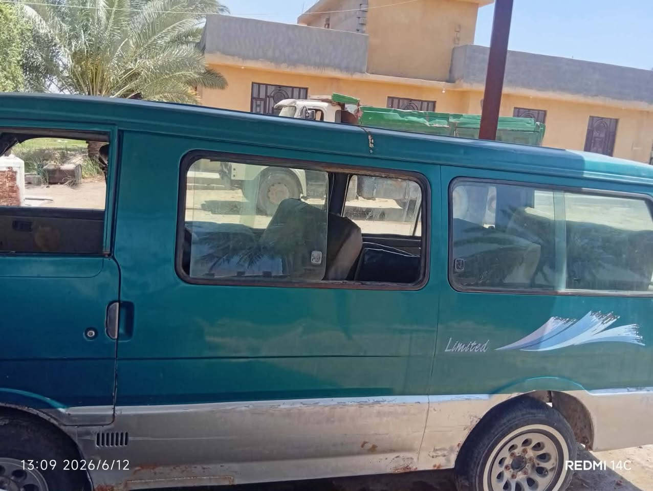 السلام عليكم كيا بستا موديل 95 رقم بغداد 
تعمير شواصي جديد ما بيه كل خياست 
كفالة كير ومحرك لا تنقيص لا تبخير 
كاملة من داخل والخارج كشر حلو وكشنات داخل حلو
باقي التفاصيل اتصل وتدلل 
السعر (27$) وبيها مجال 
العنوان واسط الصويرة طريق المطار 
تحياتي الجميع 
*********** واتساب فقط 
***********
سياره كامله كبل للشارع والله يرزق له ياخذها
