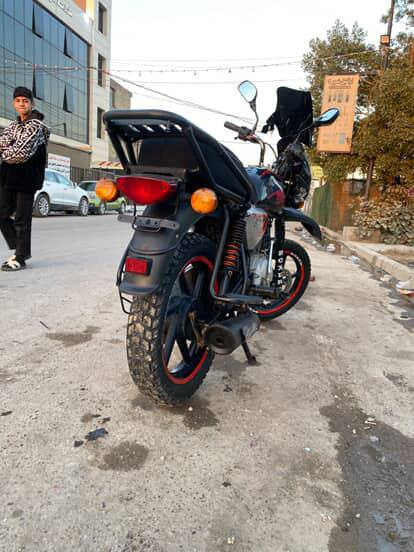 سلام عليكم 
دراجه بوكسر للبيع 
مرقم رقم انكليزي
سعر مليونين 100
مديل الدراجه 2022
مجفته تجفيت شركه 
مكان..... بغداد ..... زعفرانيه 
رقم الهاتف ***********ما متواجد ماسنجر اتصال او واتساب
