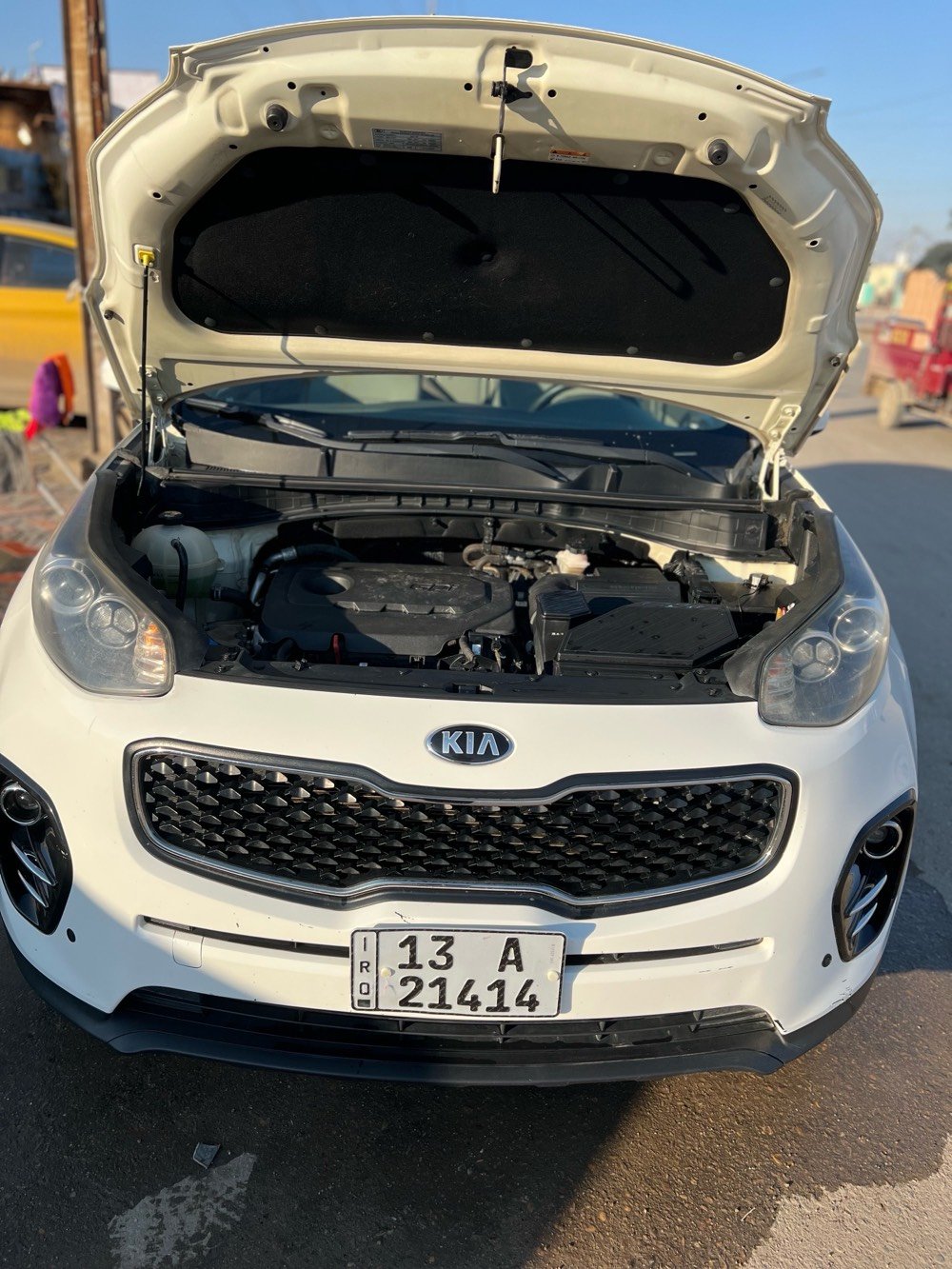 العماره  ابو رمانه  
كيه سبورتج موديل 2017
ماشيه ٣٠ وارد أمريكي 