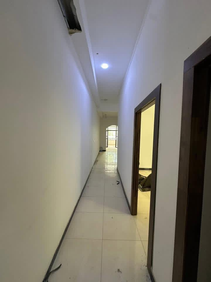 شقــــة  للايجــــــٌار   

بنــاء حديـــث  

🔻سكنــــي او تجــــاري 

#آلمـــوقع  // الخسرويــــة  خلـــف مستشفــى الســلام 

#المساحـــة // 120 م 

 طابـــق ثانــــي   
 
#المحتويـــــات //

هــول ومطبـــخ وغــرف نــوم عــدد 2 ومخــزن وبلكــونة وخدمـــات 

🔻الشقـــة مجهــزة تانكــي وسخــان وماطــور وسنـك 

____________________
#للاستفسار اكثر الأتصال آو واتساب:
***********
*********** 
او زيارة مكتب ( #رؤية #المستقبل #للعقار #والبناء)
____________________
🔻لمن يرغب في عرض عقاره للبيع أو للايجار طابو صرف او زراعي تجاري او سكني يرجى مراسلتنا
