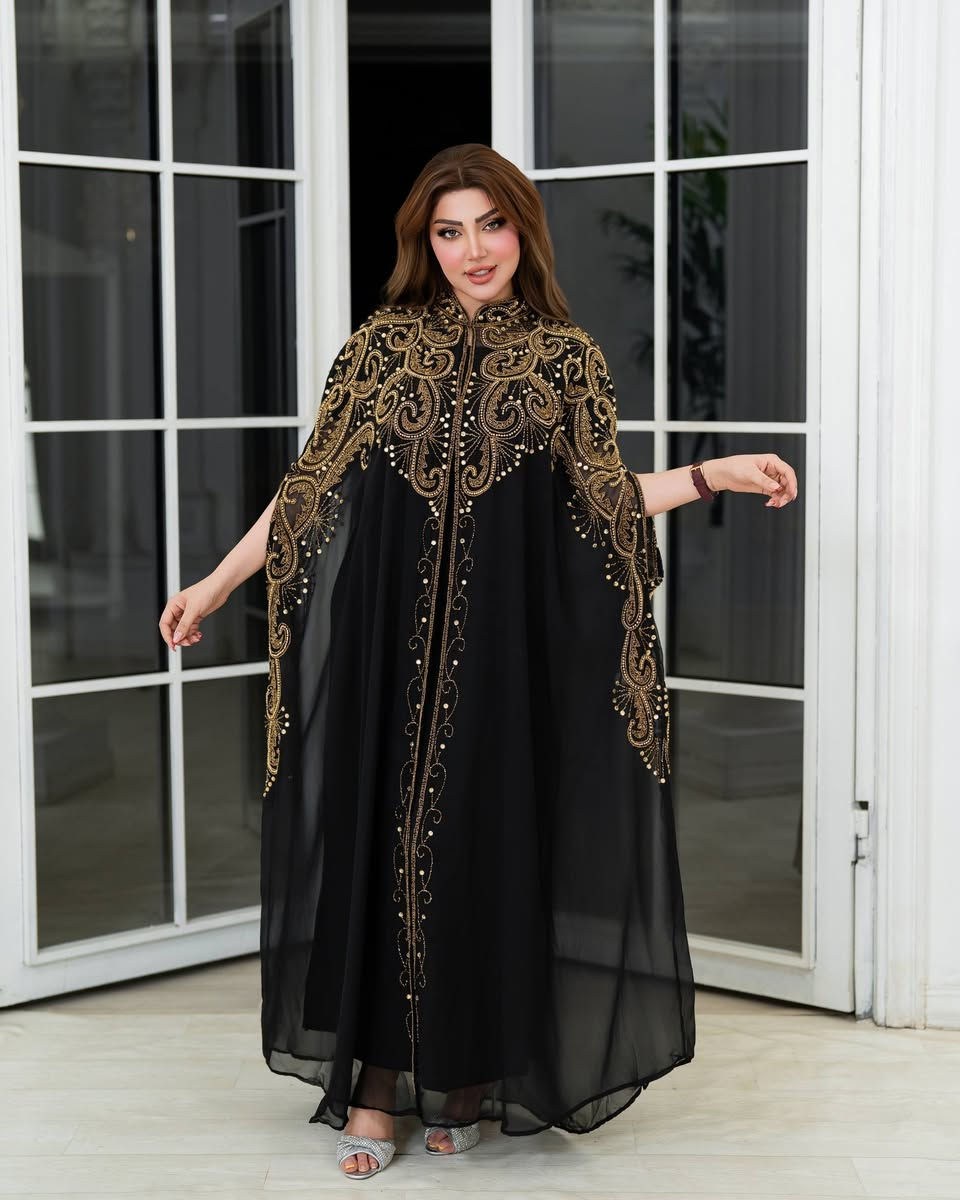 وصل الجديد 🦋 🦋 🦋 🦋 
👗 بشت هندي 
✨ يتكون من:
👘 بشت شيفون شغل حجر يدوي 
👗 فستان داخلي

🎨 ألوان حلوة ترضي كل الأذواق
👗👌 تلبيس من وزن 55 لحد 120


**إذا كنت صاحب هذا الإعلان وتريد حذفه لأي سبب، رجاءا أرسل رسالة إلى الدعم الفني**