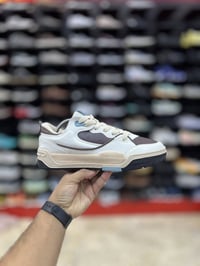 ERKE • مقاس 44 • نجف ملحق الروان