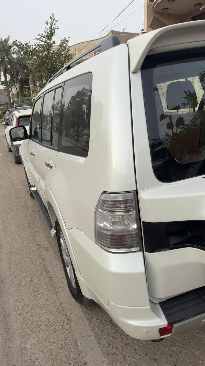 سلاما عليكم .. بيع سياره باجيرو موديل 2015 ماشية 140 الف رقم بغداد لون صدفي السعر 16 الف دولار رقم صاحب السياره ***********
