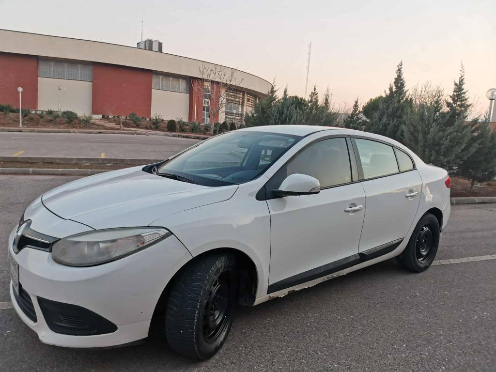 رینۆ فلۆنس
***********
*********** 
مۆدێل 2015
مەکینە 16
مەکینە تیدا
2 پەلە بۆیاخ
تەرزەیەکی کەم
بۆ زانیاری زیاتر پەیوەندی بکەن
سلێمانی السليمانية, العراق
