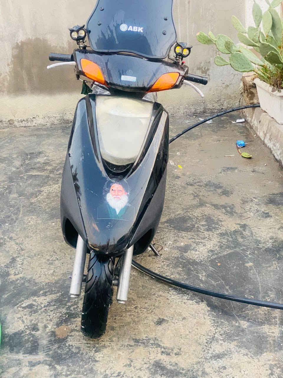 سلام عليكم بريز كابريتر صارله ٤ أشهر من نزلتهه رمبه بعدهي بجيس دراجه خير من الله تجي تفحص. شلعه معدل فول كلجات رياضيه RK  مابيه اي ضرر كلشي شغالا
للاستفسار راسلني واتساب***********
  للبيع او مراوس شعندك نزل بالتعليق ب٦٥٠ وبيهه مجال حك جيه بغداد حي اور
