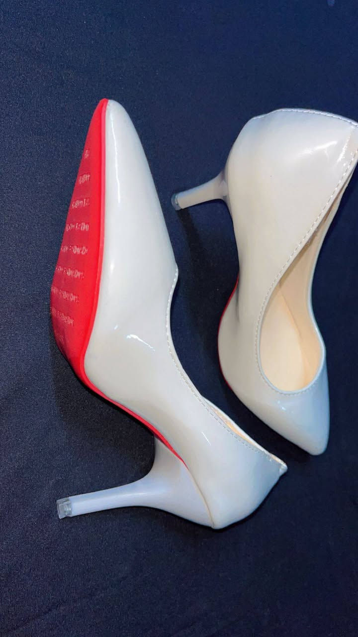 الهم صلي على محمد وآل محمد 🌺متوفر مجموعه احذيه كوله جديد ما مستخدم  نسائي كعب ورجالي وبأسعار جوه السوك ومذكور كلمن وسعره المايشتري يصعد المنشور وبميزان حسناته🌹
ويتوفر توصيل


**إذا كنت صاحب هذا الإعلان وتريد حذفه لأي سبب، رجاءا أرسل رسالة إلى الدعم الفني**