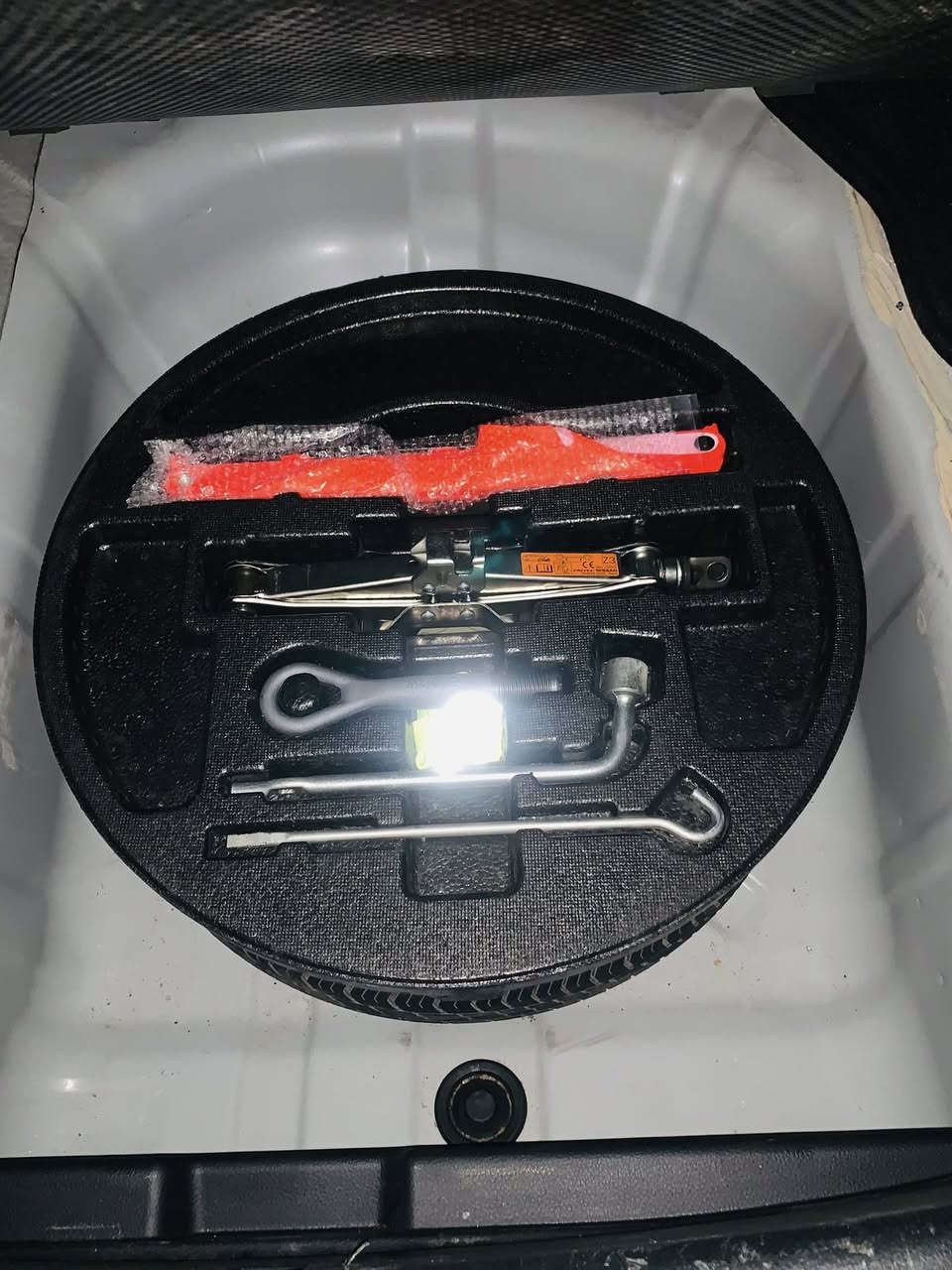 السلام عليكم نيسان سنترا 2024سياره كفاله بوضعيت الشركه ماشيه 25الف بس رقم قادسيه بسمي تحويل ثاني يوم السعر 127وبيه مجال مكاني ديوانيه ***********//***********
