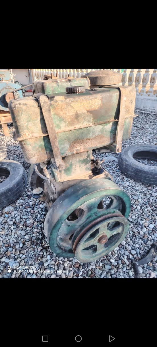 سلام عليكم ورحمة الله وبركاته للبيع ٣ لساتر مع ٣روس توليد وحده ١٢كيفي وحده ٢٠ كيفي وحده ١٠كيفي سعر كلهن مليون عنوان كركوك حويجه الاتصال على الرقم ***********
