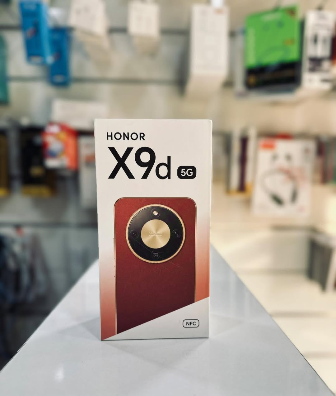 🔥الاقوى والافضل من شركة هونر 
 #Honor X9D 5G
  
🔸الشاشة
6.79 بوصة - 120 هرتز - AMOLED
  
🔸الذاكرة
256 أو 512 جيجابايت
  
🔸الرام
12 جيجابايت
  
🔸الكاميرا
108 + 5 ميجابكسل
  
🔸المعالج
Snapdragon 6 Gen 4
  
🔸البطارية والشحن السريع
8300 مللي أمبير - 66 واط

——————————————————-
أوقــات الـدوام : 
يومياً من الساعه 8 صباحاً الــى الــساعه 12 لــيلاً
🔴 توصيل لكافه جميع المحافظات بكلفه 5 الف
🔴لا تنسوا متابعة الصفحه ليصلكم كل جديد 
(كل ماتحتاجه لجهازك في مكان واحد )
 #شركة_القسور_للموبايل 
📍العنوان / ذي قار-قضاء الدواية -محلات بيت زيد  -قرب اعدادية الزهراء للبنات
للتواصل / ***********
واتساب /***********
