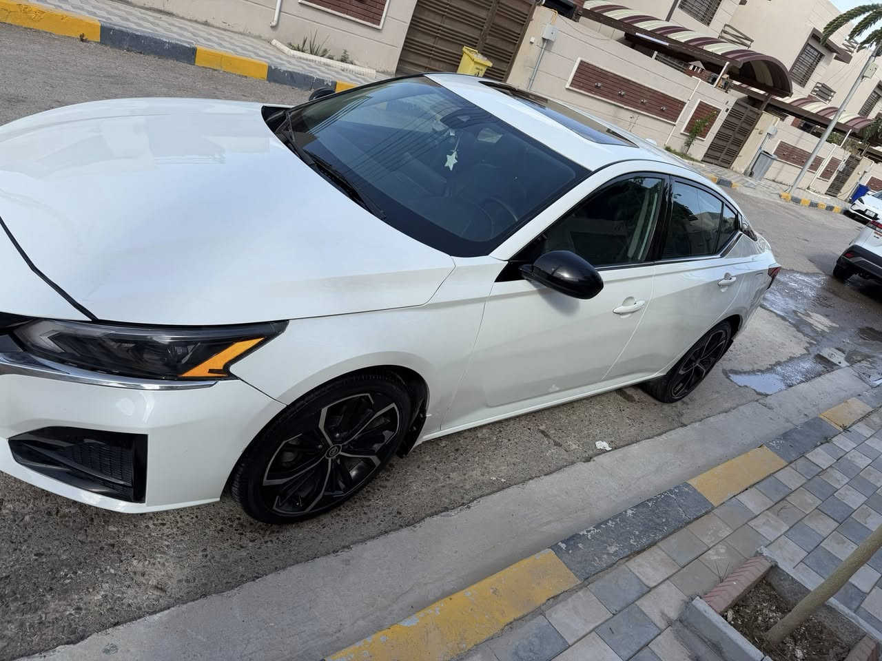 نيسان التيما…
موديل 2023

مواصفات فول SR Plus 

كامرا دواره

رادار360 

تحديد سرعه

نقطه عمياء

حساس اطارات عند التزود بالهواء

فتحه سقف

تحديد سرعه

تحديد مسار

شاشة كبيرة 

كشنين كهرباء 

كشنات هيتر

توقف ذاتي

حساسات خلقيه

بصمه

بصمه ابواب 

بصمه صندوق

‏Awd

رقم بغداد بسمي سنويه جديده الى ٢٠٢٩ شرط التحويل ثاني يوم . 

كير محرك تبريد كله شرط ومملعوب بي ماشيه 68699 الف km .

ضرره بنيد معدل و تبديل دعامية و ايرباك السايق طاك و مبدل راجع سستم 

سعره  157 بيهه مجال. *********** اتصال او واتساب
