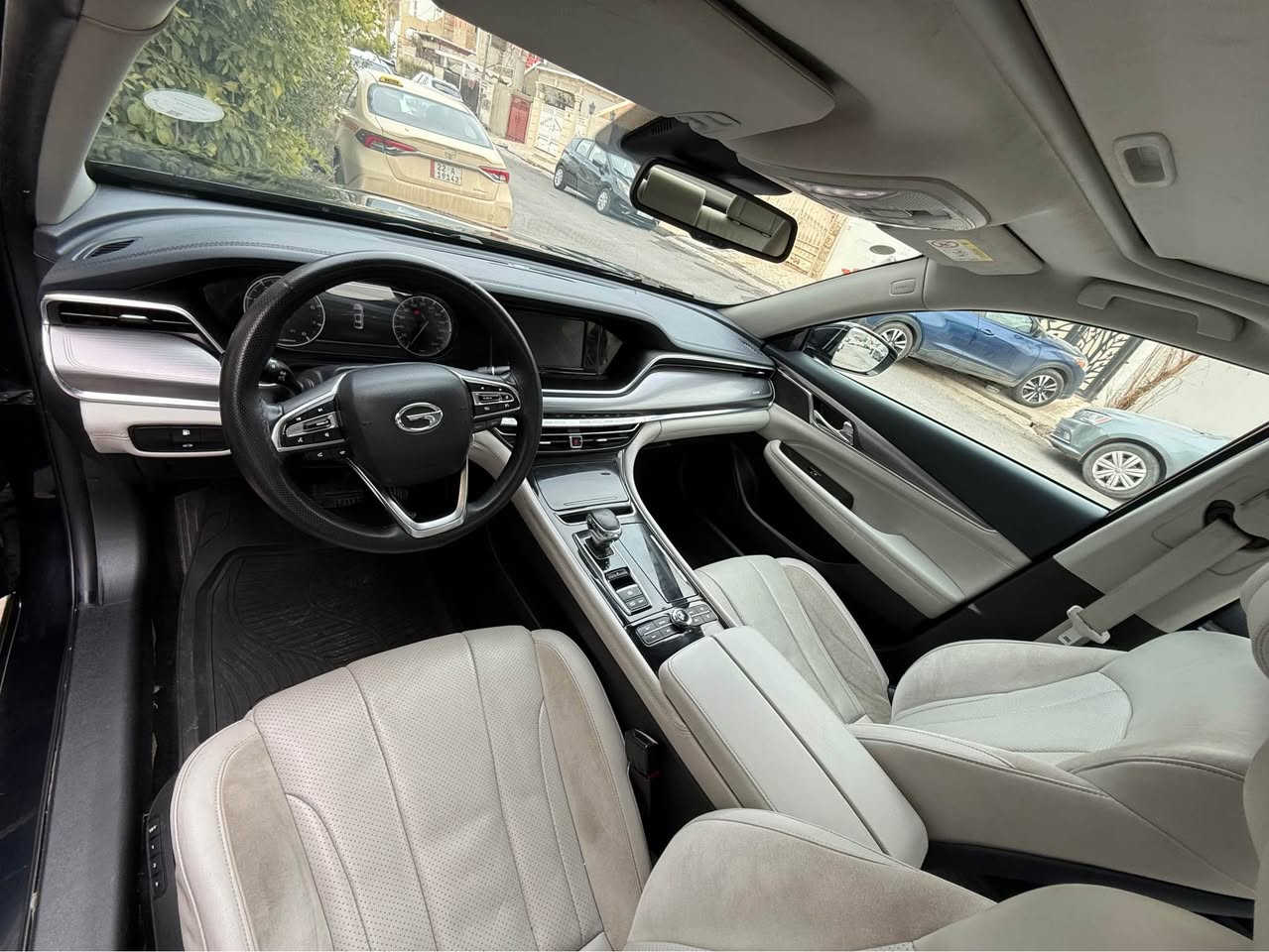 جی ای سی GAC GA8 مۆدیل 2024 فول مواسفات
مكينة 20 تؤربؤ يكؤ نؤرمال سبؤرت 
سلاید و بەسمە و شغال بڕێک بەسمە و ئـۆتۆ هۆلد کوشین جلد تە برید مە رکە زی
 کامیرا حساس شاشە الکترونی
سفری شەریکەی فەرمی GAC یە 
تەنیا 39  هەزار کیلومتر رویشتووە
بێ بۆیاغ بێ تعدیل بەشەرتی گێر مکینە تحویل

سعری 158 وەرەقە و مجال
ژمارەی خاوەنەکەی٠٧٥٠/٤٤٣١٣٠٣

*********** أربيل, العراق
