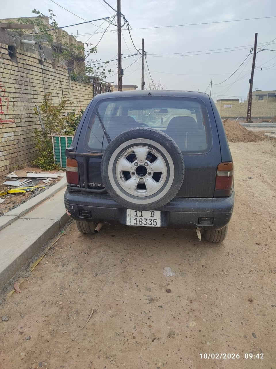 السلام عليكم سيارة للبيع كيا سبورتج موديل 93 كير محرك اكسن كفاله عامه سياره خير من الله السعر 34وبيهه مجال قليل العنوان بغداد قرب حي البتول الرقم ***********
