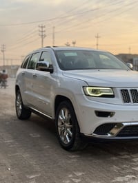 مساء الخير والعافية عليكم جيب سومت  5700 R/T  ثمانيه سلندر خليجة كلين ...