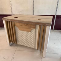 ميز للبيع للاستفسار الاتصال على الرقم ٠٧٧١٥٢٢٤٣٢٣