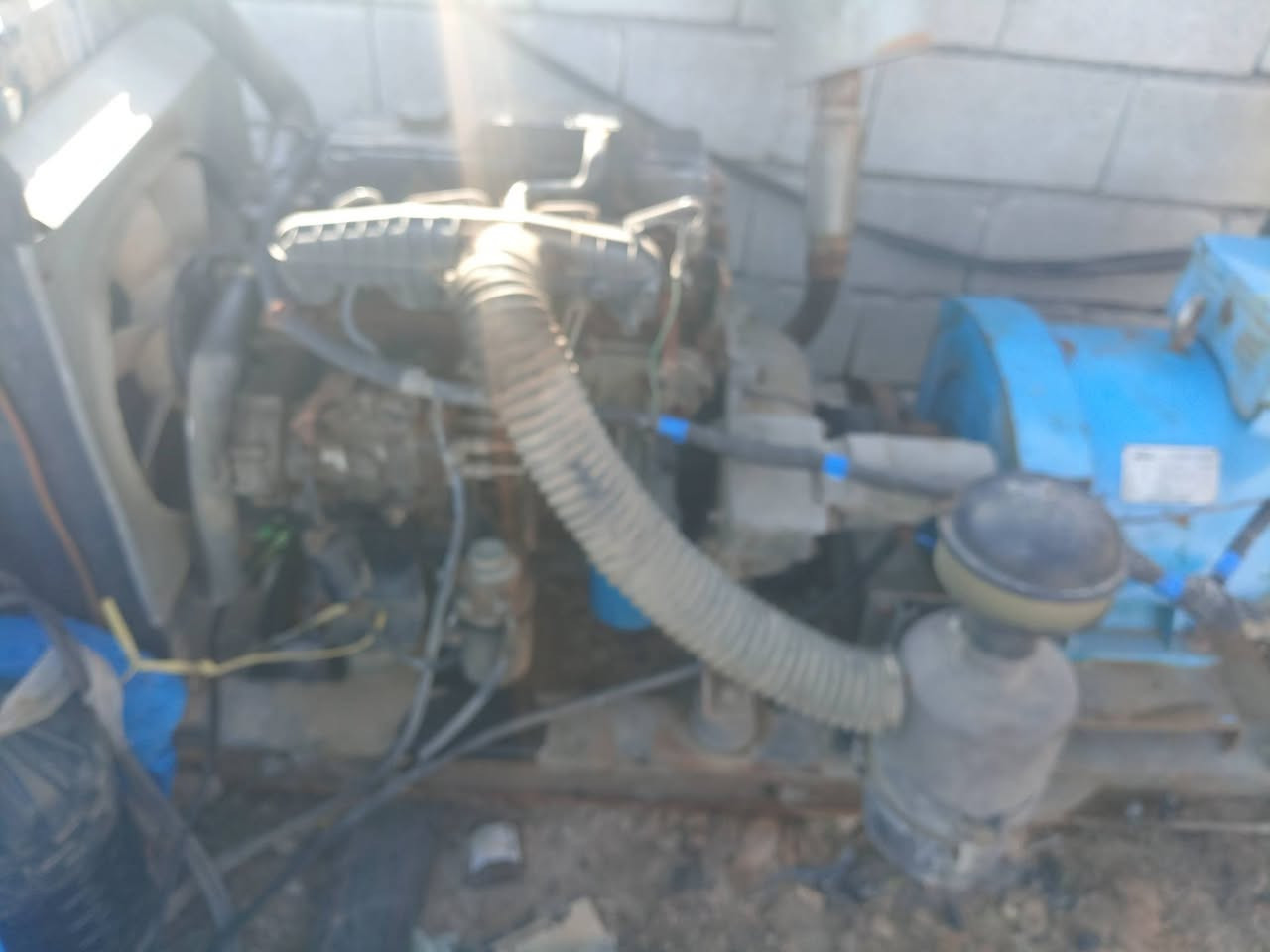 محرك كيه 2700للبيع توليد 30 kv شرط النظافة السعر 13ورقه ***********
