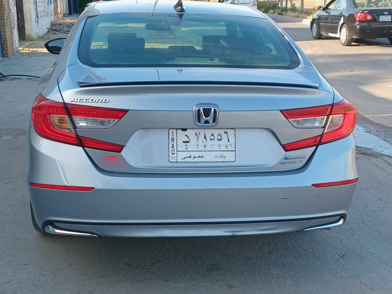 هوندا اكورد 2022 ماشي 40 فووووووول محرك 2000 هايبرد صبغ جاملغ خلفي السعر 139 للاتصال *********** بغداد, العراق
