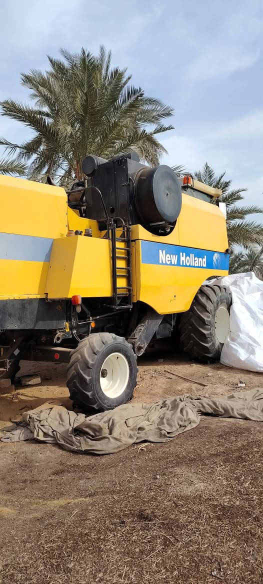 حاصوده للبيع قايش حجم5040 حره مشتغله 2،300 مكفوله كفاله عامه رقم سليمانيه وضع شركه تايرات شركه عنوان نجف ***********
