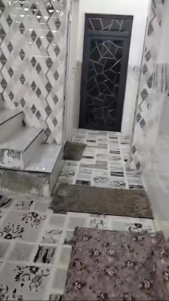 بيت للبيع ١٠٠ متر ط١ نهاية الكرامه خلف محطة تعبئة تاج نينوى بفرعين حي الصحفيين تقطيع السعر ٨٠ بيها مجال  للاستفسار اتصل صاحب الدار *********** ابو ملك
